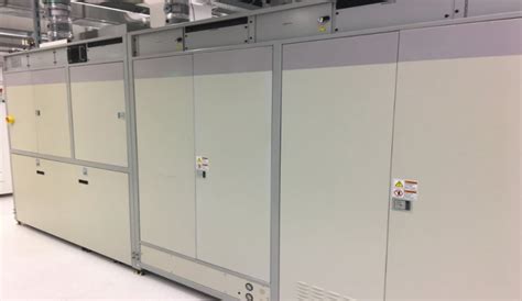 Veeco K465i MOCVD system for sale .